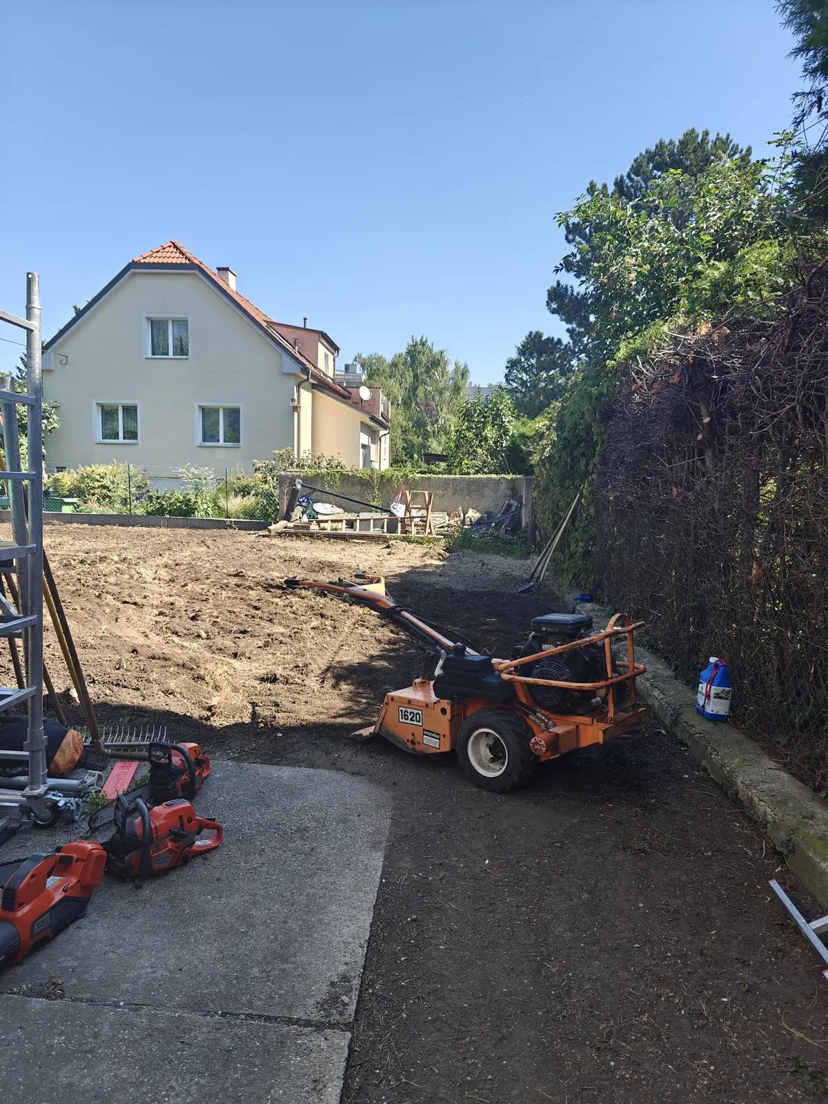 Freziranje i obrada zemlje mašinom